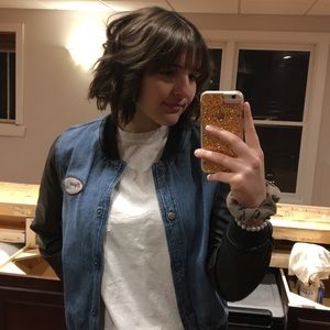 Meet your Posher, Hailee